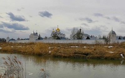 Где ждать аиста: путешествия по святым местам