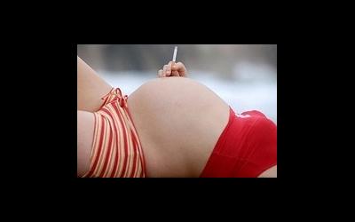 Курение матери во время беременности вызывает бесплодие сыновей
